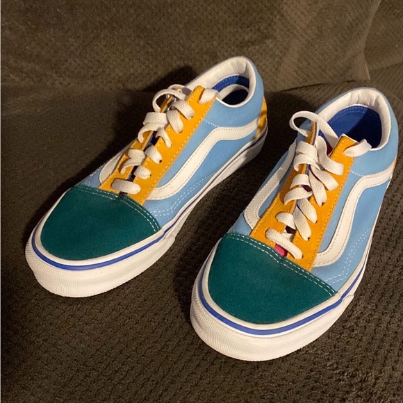 New Multi colored Vans size 7 womens - Picture 1 of 5